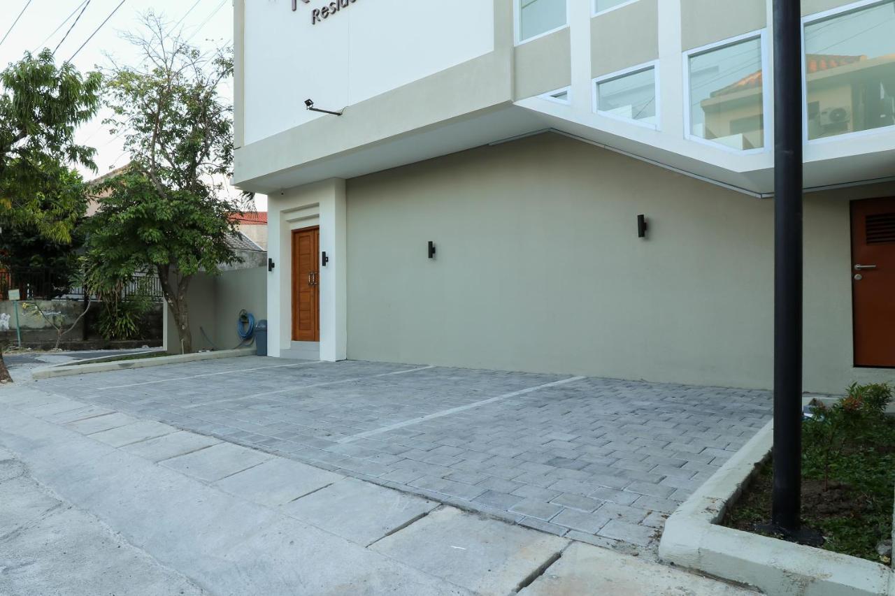 Oyo 1200 Kencana Residence Jimbaran  Exterior photo