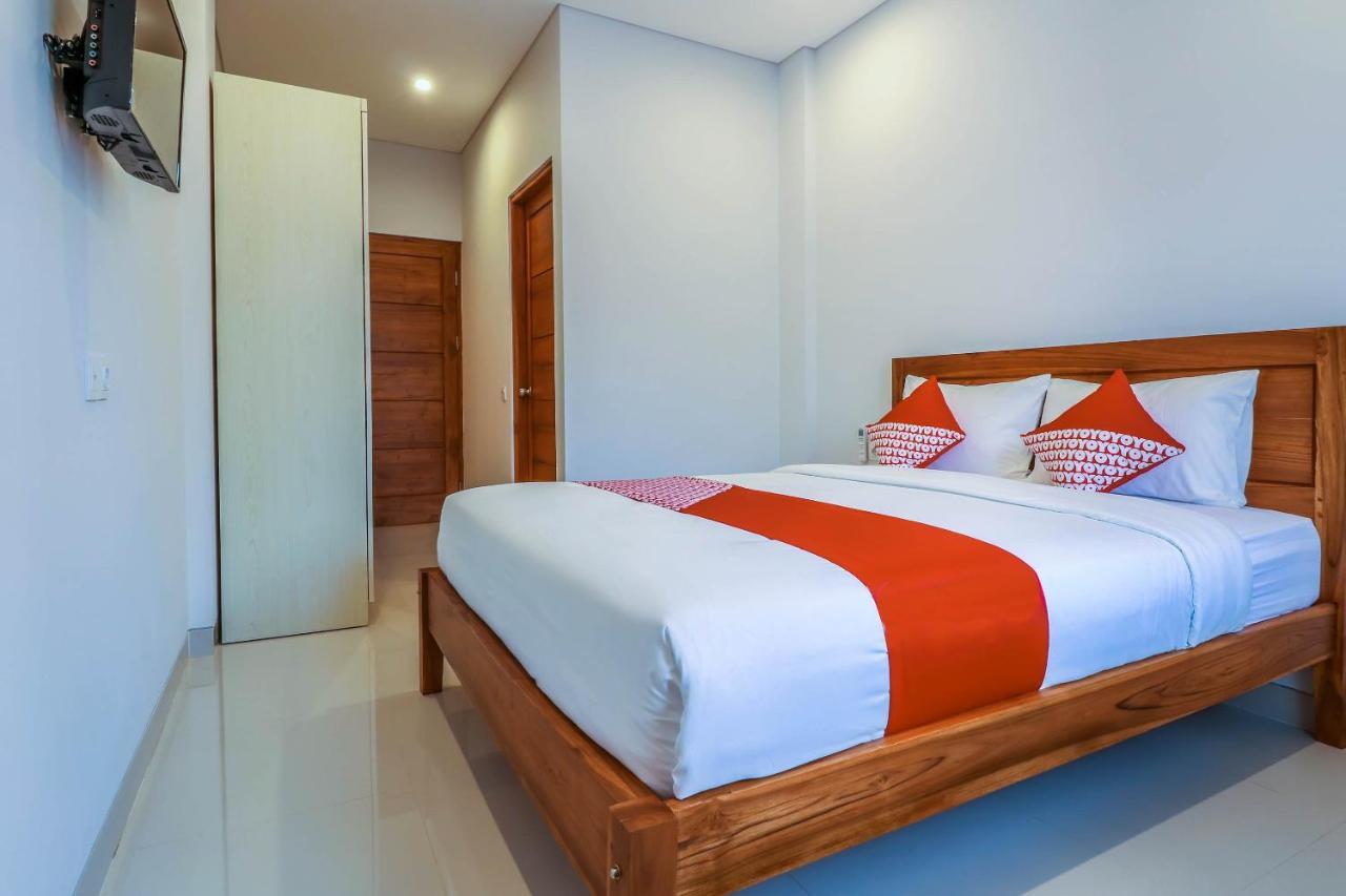 Oyo 1200 Kencana Residence Jimbaran  Exterior photo