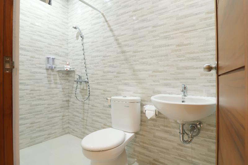 Oyo 1200 Kencana Residence Jimbaran  Exterior photo